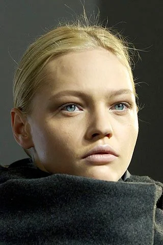 Look 11